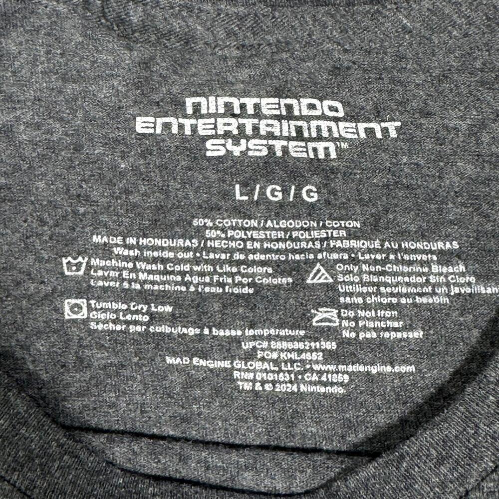 Genuine Nintendo Classically Trained Large NES Controller Graphic T-Shirt B23 - Picture 2 of 5